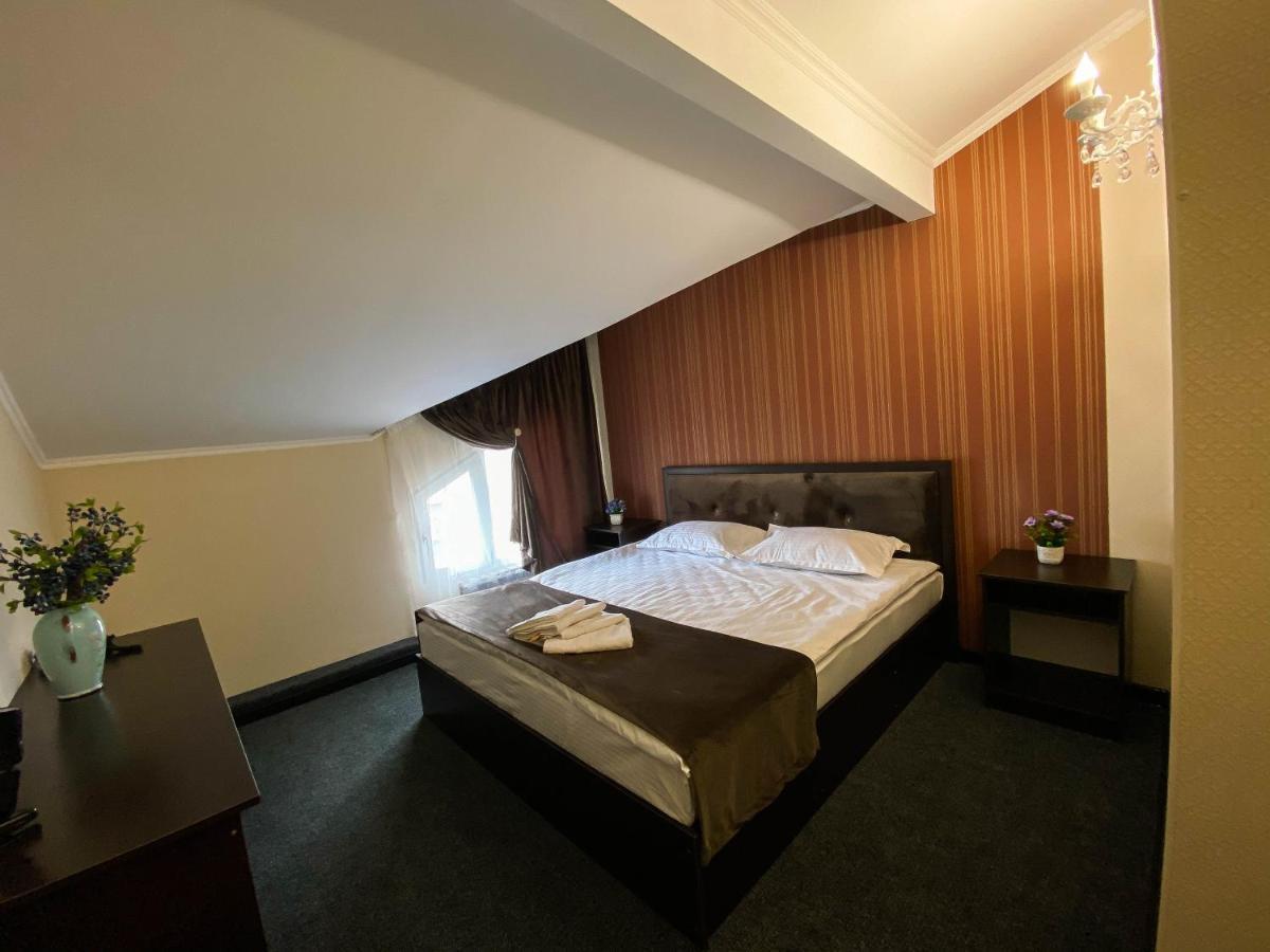 Korkem Tau Hotel Astana Luaran gambar