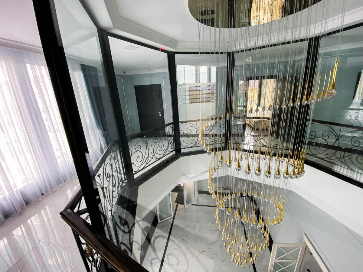 Korkem Tau Hotel Astana Luaran gambar