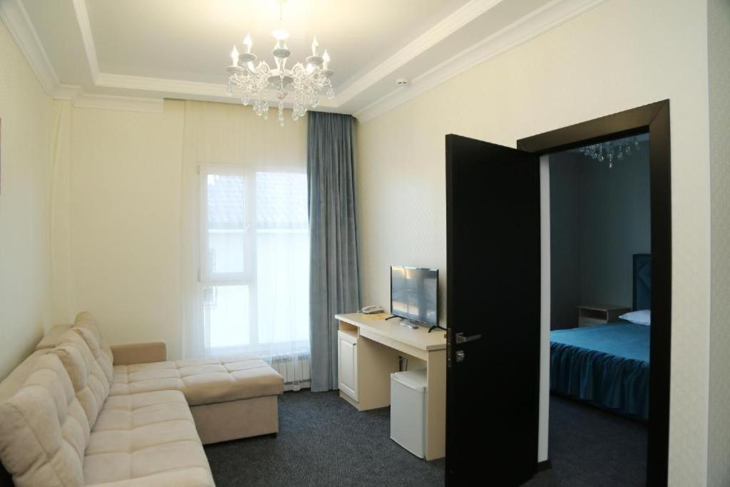 Korkem Tau Hotel Astana Luaran gambar